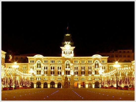 B&B Al Ferdinandeo Triest Zewnętrze zdjęcie