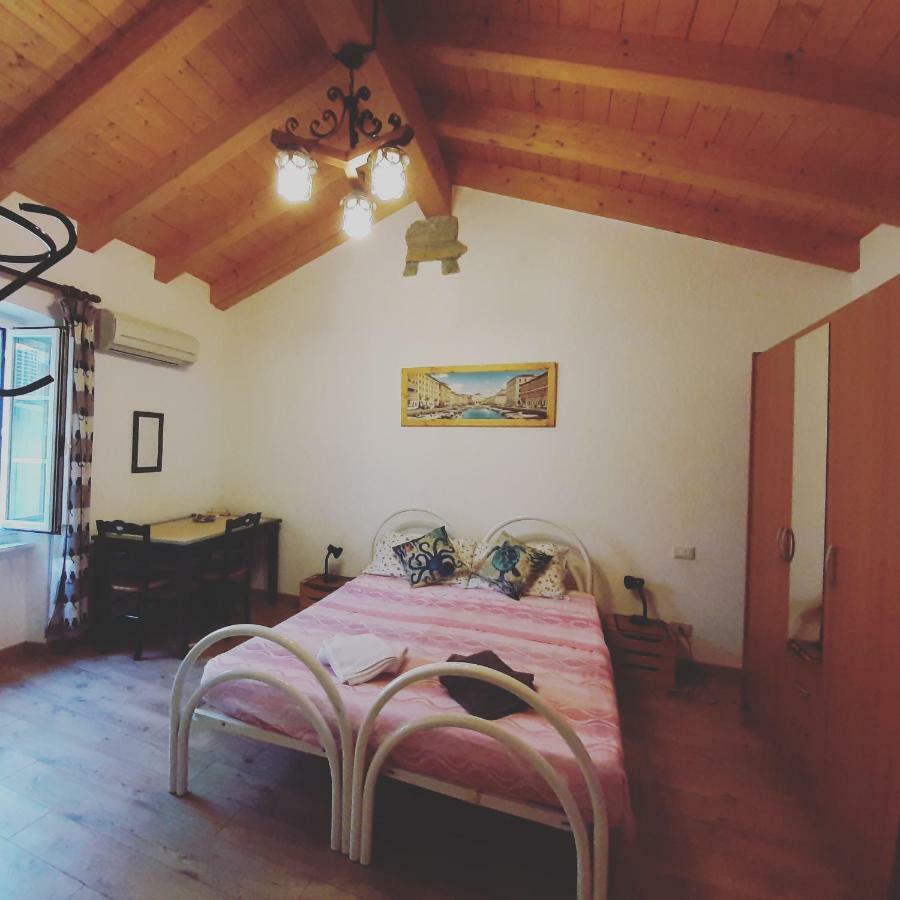 B&B Al Ferdinandeo Triest Zewnętrze zdjęcie